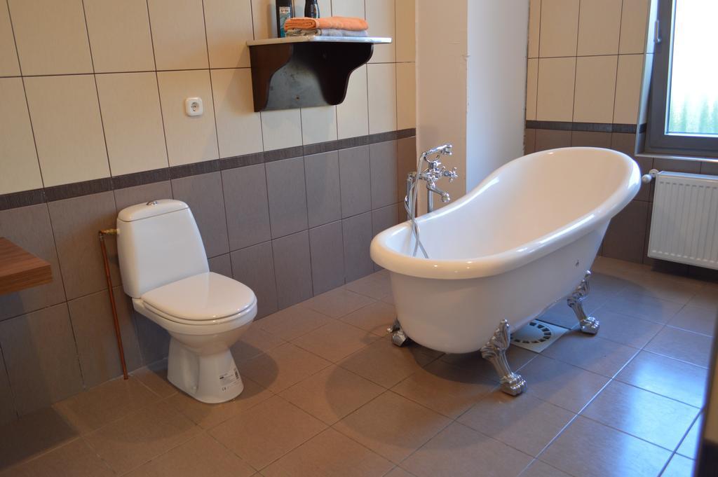Ferienwohnung Dakar Experience Satu Mare Exterior foto