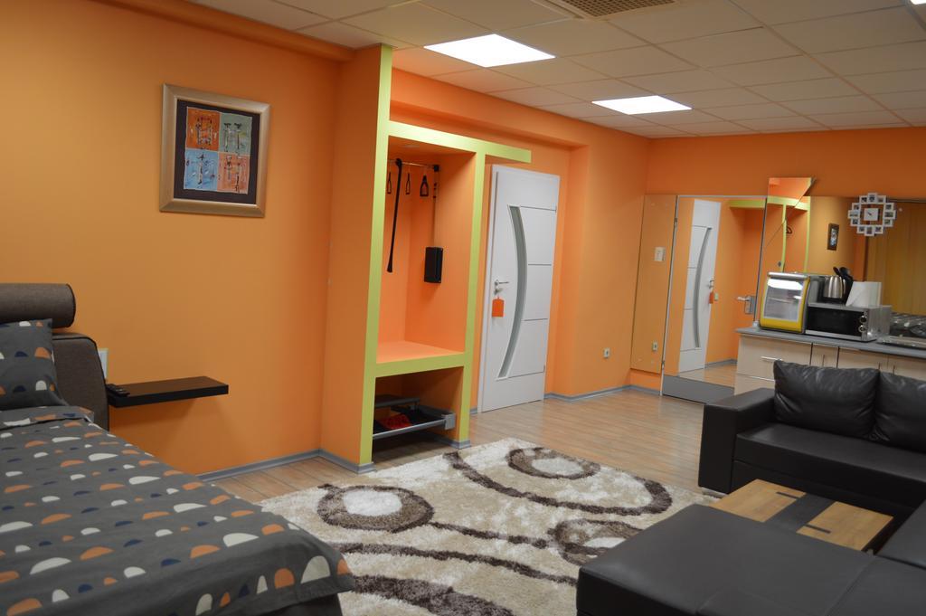 Ferienwohnung Dakar Experience Satu Mare Exterior foto